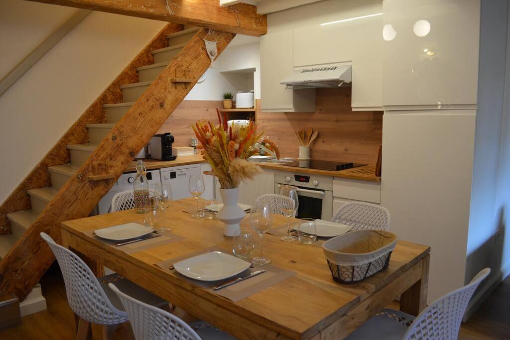 Charmant Appartement - Proche Chateau Cite Carcassonne Exterior photo